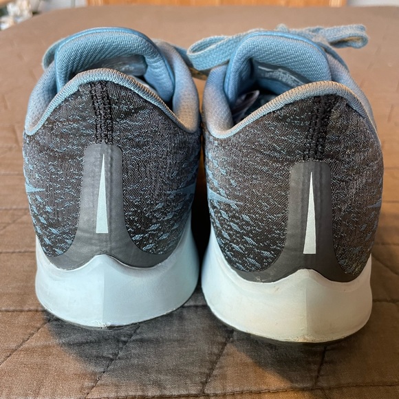 3/$15 EUC Women’s Nike Zoom Pegasus 35 size 12. Good used condition, blue/black. - Picture 5 of 13